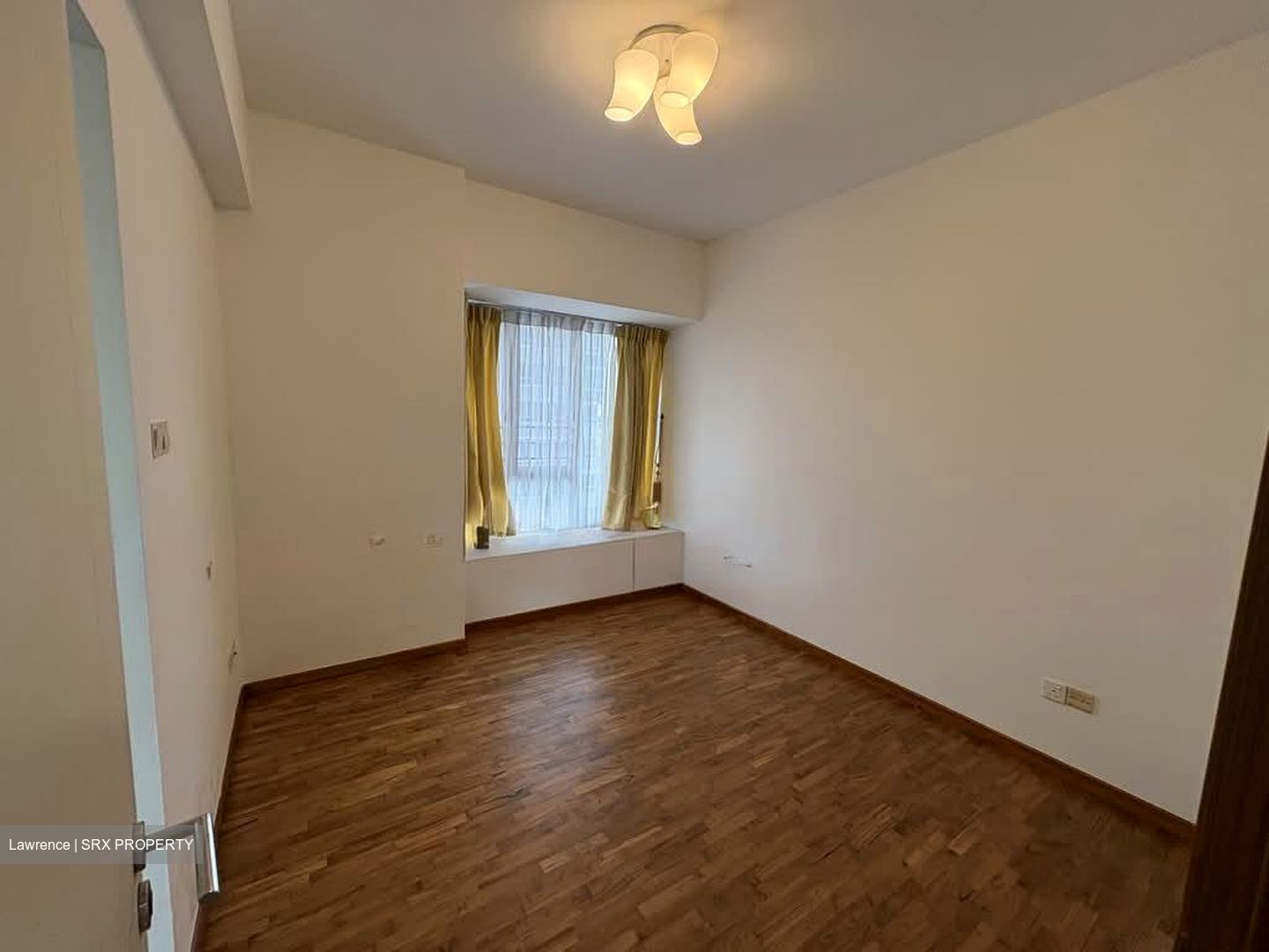 De Royale (D12), Condominium #546874711